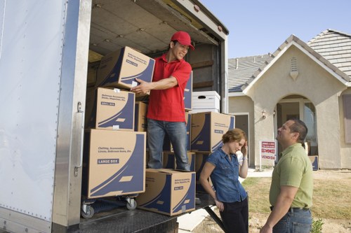 Packing support for a Surrey removal job